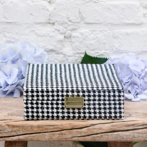 Boîte à bijoux Anne en pied-de-poule noir.